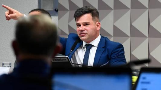 Decisão do ministro Kassio Nunes Marques suspendeu as quebras de sigilo do ex-diretor da Polícia Rodoviária Federal (PRF), Silvinei Vasques