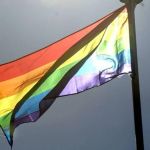 Parlamento de Portugal aprova lei que proíbe 'terapias de conversão de gênero'