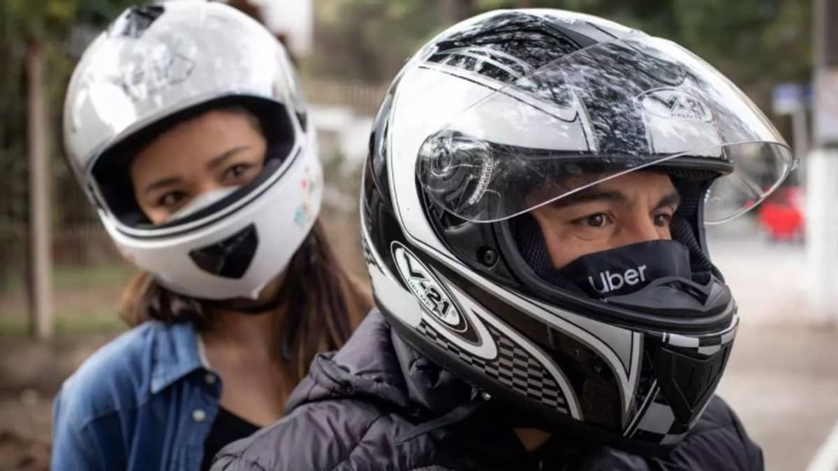 Prefeito de São Paulo proíbe serviço de viagens com moto anunciado pela Uber
