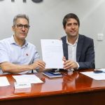 Zema assina decreto que pode liberar mais de R$ 2 bi a municípios com recursos bloqueados para a saúde