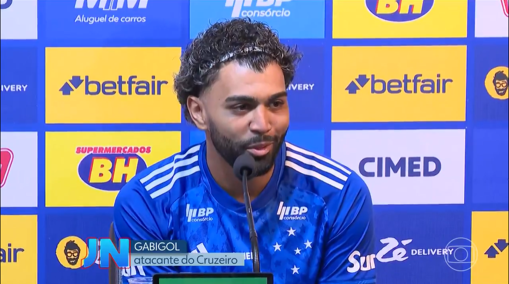 Apresentação de Gabigol no Cruzeiro ganha destaque em telejornais do Brasil