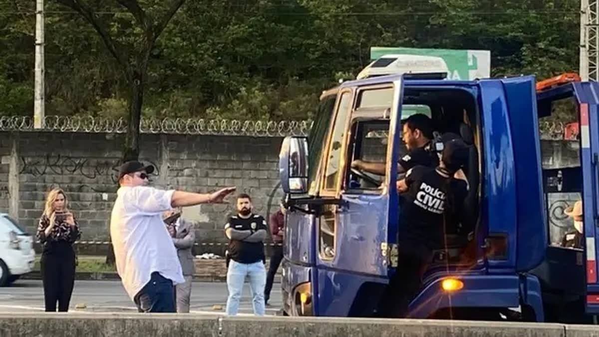 Defesa de delegado suspeito de ter matado caminhoneiro em BH tenta anular reconstituição do crime