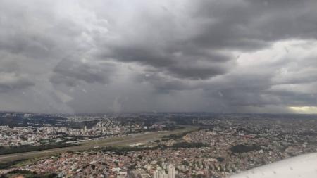 Pode chover entre 20 e 30 mm até segunda na capital