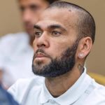 Daniel Alves paga indenização à Justiça e pode ter pena reduzida; entenda