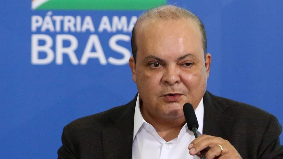 Afastado há quase um mês, Ibaneis Rocha pede ao STF para voltar ao governo do DF 