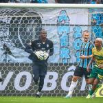 Pela primeira vez no Brasileirão, Grêmio fica dois jogos seguidos sem sofrer gols