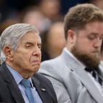 Julgamento é retomado com apresentação de 107 slides pela defesa de Augusto Heleno