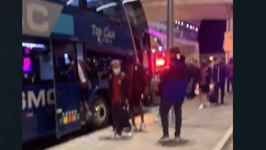 Delegação do Carabobo desembarcou em BH na noite desta terça (28)