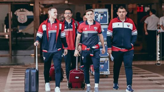 Delegação do Fortaleza desembarcou em Assunção na manhã desta segunda-feira