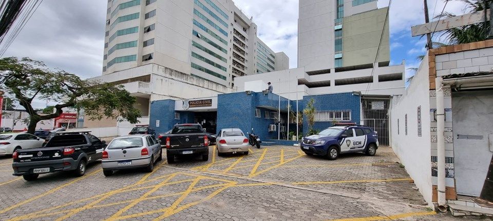 Criminosa que usava apps de relacionamento para roubar e extorquir é presa no ES