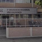 Polícia confirma morte de homem baleado depois de invadir delegacia em Minas com faca