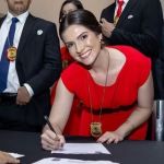Polícia investiga ataques machistas contra delegada em SP: 'Mulher deveria ser proibido'