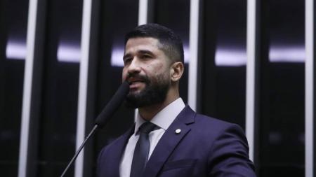 Delegado Fabio Costa apresentou relatório do Projeto de Lei (PL) aprovado nesta segunda-feira (4)
