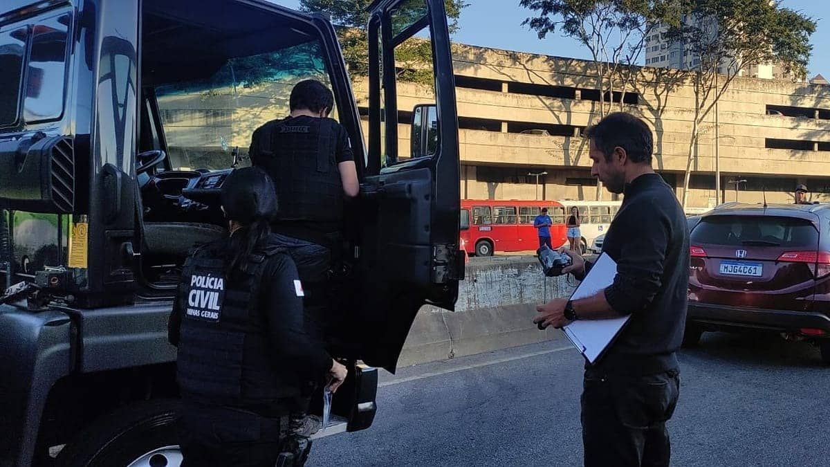 Defesa de delegado que matou motorista na Contorno critica ida a júri popular