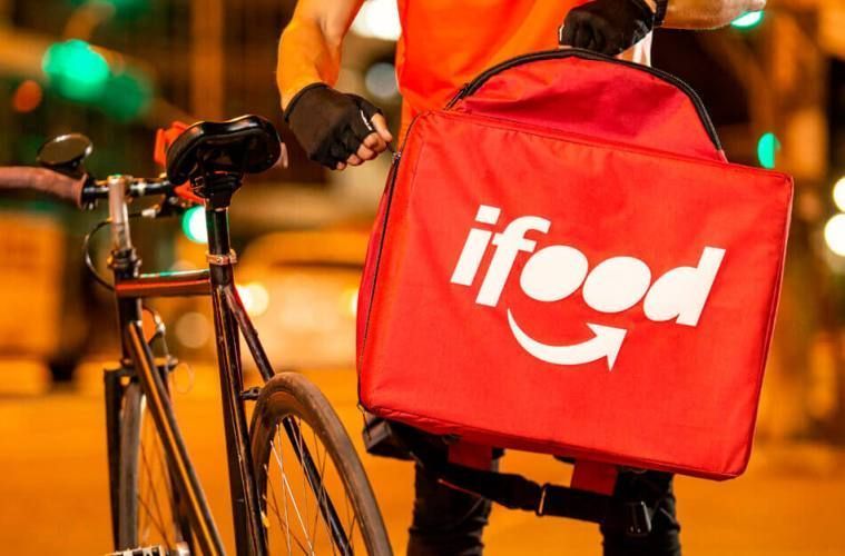 iFood registra 2.600 pedidos por minuto no Dia dos Namorados; veja qual a comida preferida dos casais