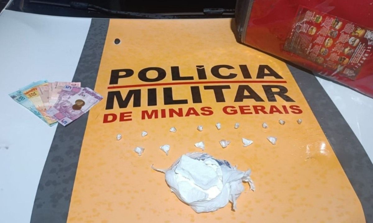 Motociclista é preso suspeito de fazer 'delivery' de drogas na BR-262