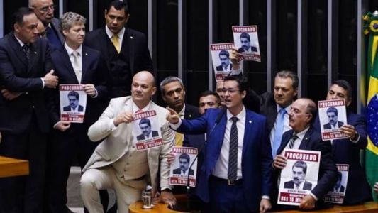 Deltan Dallagnol teve mandato cassado, oficialmente, nesta terça-feira (6)