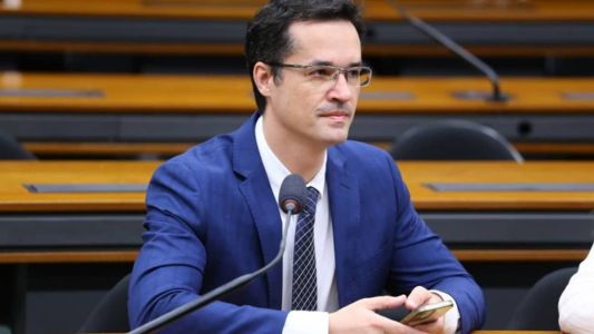 Deltan Dallagnol vai apresentar defesa sobre cassação à Câmara dos Deputados