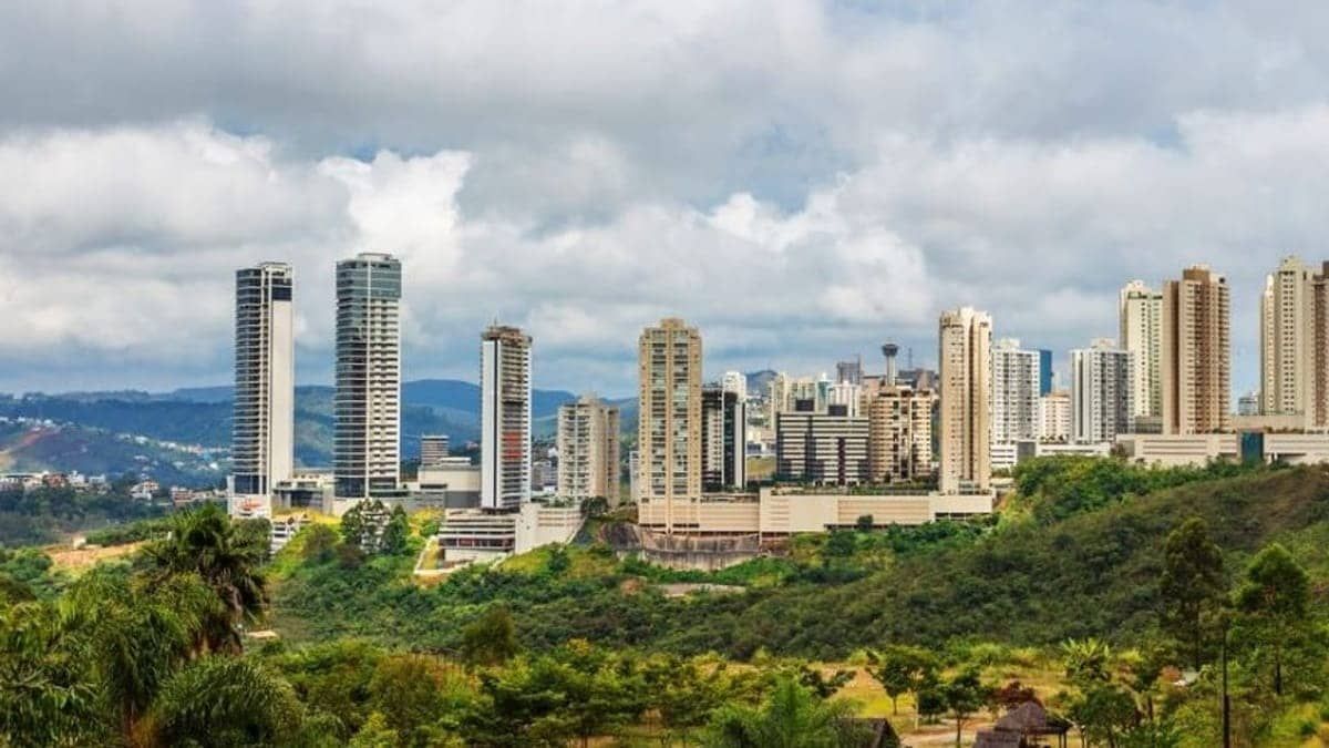 Demanda por crédito no Brasil sobe 25% em um mês