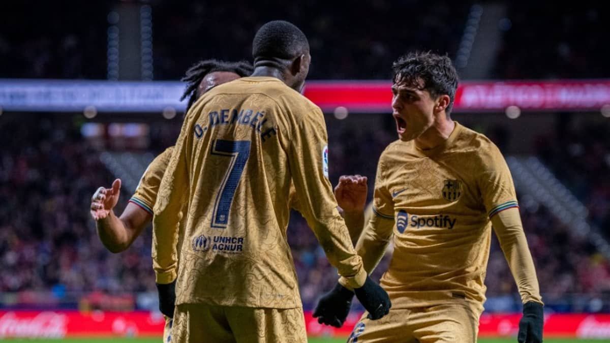 Barcelona derrota Atlético de Madrid com gol decisivo de Dembelé e assume liderança