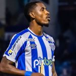 Ex-atacante do Atlético é dispensado de clube da Série B por indisciplina