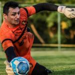 Denis comemora volta à titularidade do Sport: 'Não é fácil ficar um ano parado'