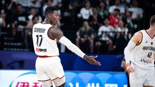 Dennis Schroeder, armador da Alemanha