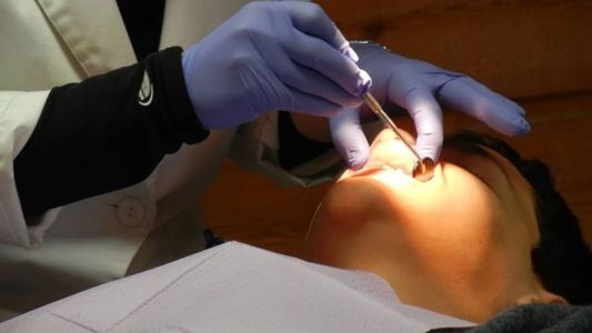 Dentista que não identificou câncer terá que indenizar paciente