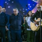MP não vê irregularidade de prefeito em evento com homenagem de Rick e Renner a Bolsonaro