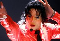 Motorista brasileiro de Michael Jackson tem relíquia do cantor que vale R$ 250 mi