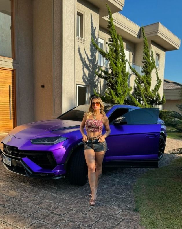 Saiba quem é Deolane Bezerra, influencer e advogada presa em operação no Recife