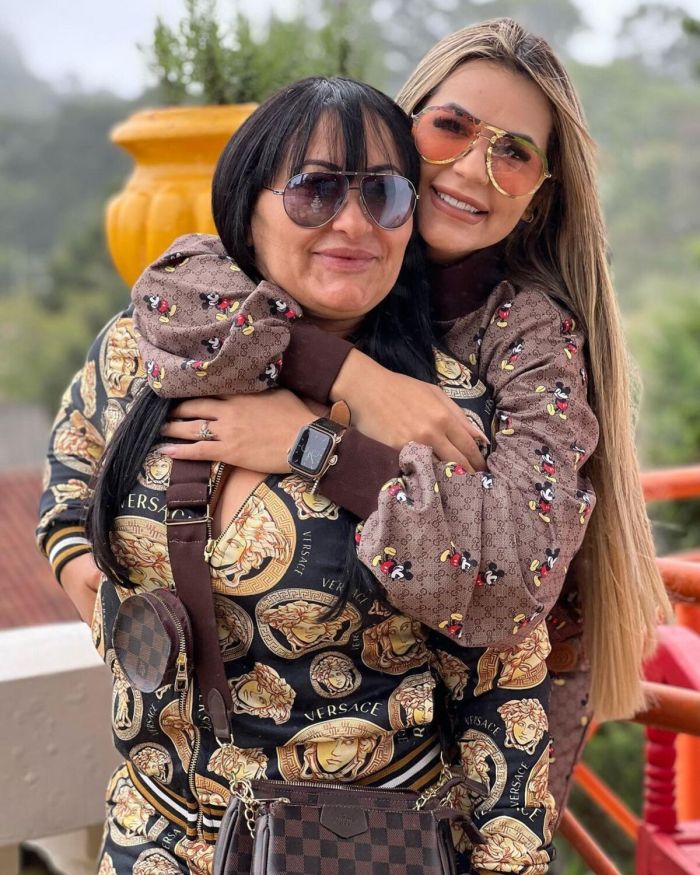 Solange e Deolane Bezerra estão presas Solange e Deolane Bezerra estão presas