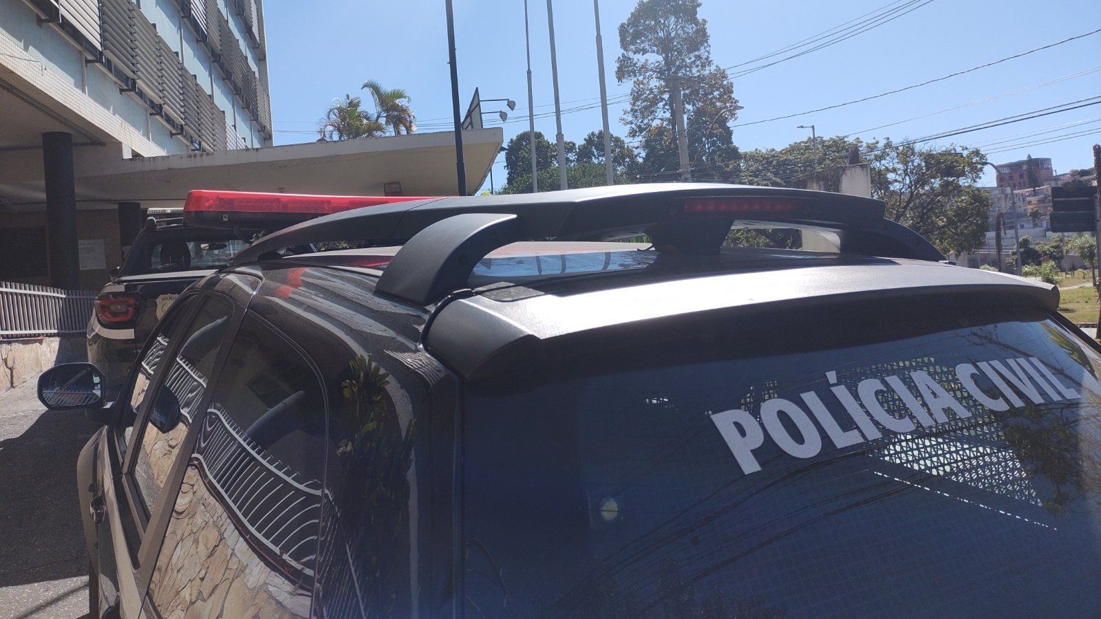 Operação contra o tráfico de drogas e roubo de cargas tenta prender suspeitos em MG
