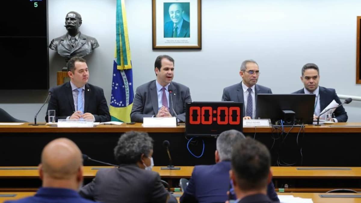 Sócios da 123 Milhas vão depor à CPI das Pirâmides Financeiras após suspensão da emissão de passagens