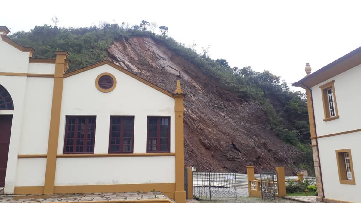 Desabamento do Morro da Forca, em Ouro Preto, completa um ano; casarão histórico ficou destruído