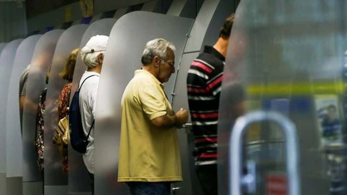 Benefícios de outubro do INSS começam a ser pagos semana que vem; veja calendário