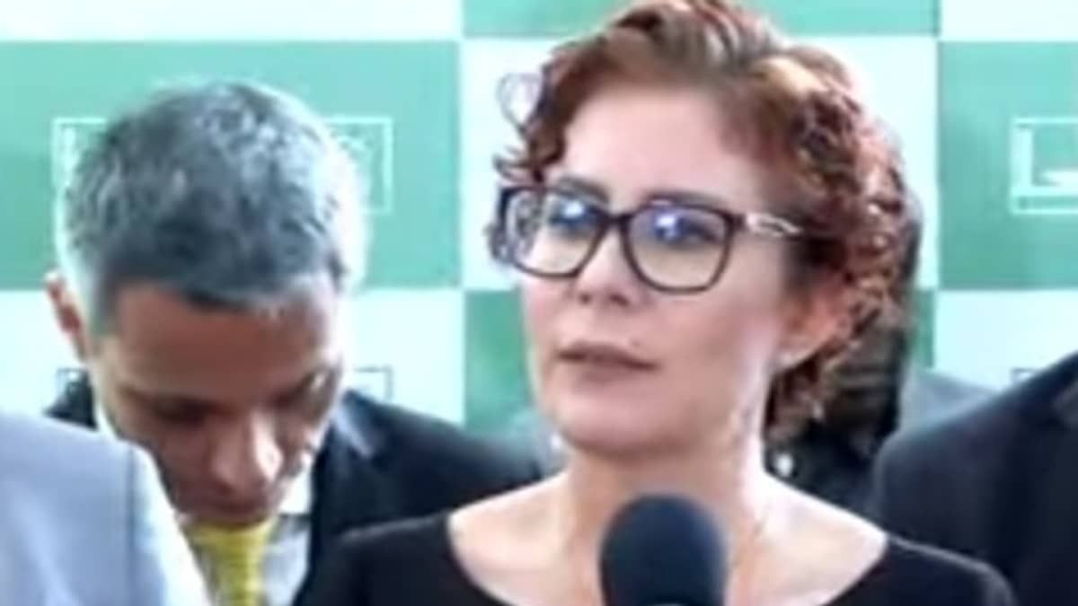 'Estão tentando envolver o presidente Bolsonaro através de mim', diz Zambelli sobre operação da PF com hacker