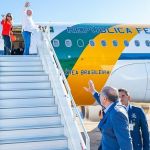 Deputada quer obrigar Lula a se hospedar em embaixadas para reduzir gastos em viagens internacionais