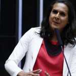 Petistas questionam aliança com Duda e deputada rebate: 'Não faz sentido me reduzir a minha identidade de gênero'