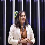 Após ação de Ludmilla ser proibida, Duda Salabert apresenta proposta de lei para autorizar incentivo à doação de sangue