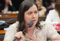 Deputada do PSOL aciona TCE para suspender contratos entre governo de SP e Banco Digimais