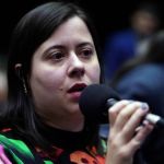 Sâmia Bomfim pedirá acesso à investigação sobre a execução do irmão no RJ