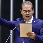 Paulinho da Força toma posse na Câmara após cassação de deputado 