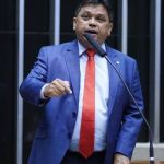 Deputado demite apoiador do Hamas que encontrou ministro Alexandre Padilha