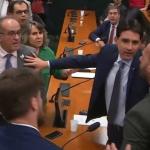Eduardo Bolsonaro xinga e parte para cima de deputado Marcon em comissão da Câmara