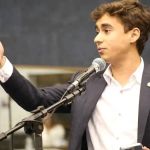 Nikolas Ferreira critica ataques em Brasília: 'manifestações precisam ser pacíficas e ordeiras'