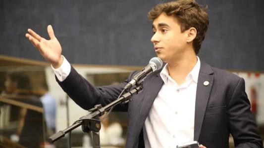 Deputado federal eleito por Minas Gerais, Nikolas Ferreira (PL-MG) gravou vídeo criticando atos criminosos em Brasília