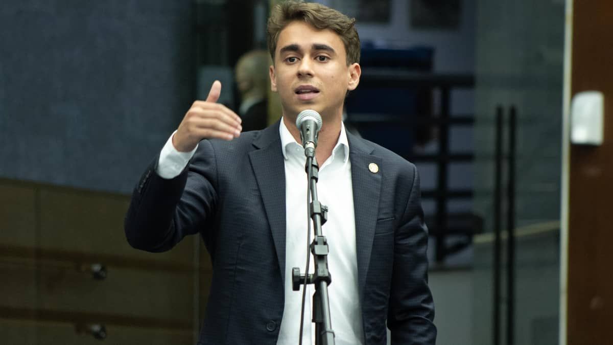 Após virar réu, Nikolas diz que vídeo de adolescente trans foi gravado por sua irmã