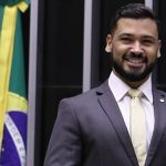 Briga no grupo de WhatsApp do PL: deputado mineiro diz que bolsonaristas “levaram invertida na CPMI do 8 de janeiro”