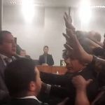 Deputado e segurança são agredidos durante sessão na Assembleia de Minas; vídeo